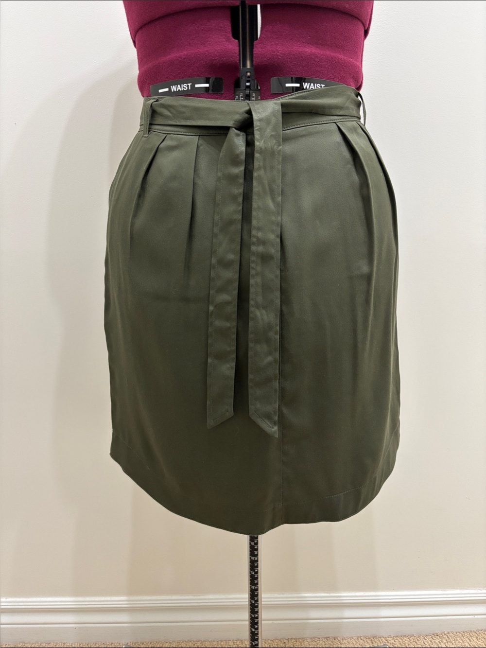 Jones New York Olive Green Pleated Belted Skirt